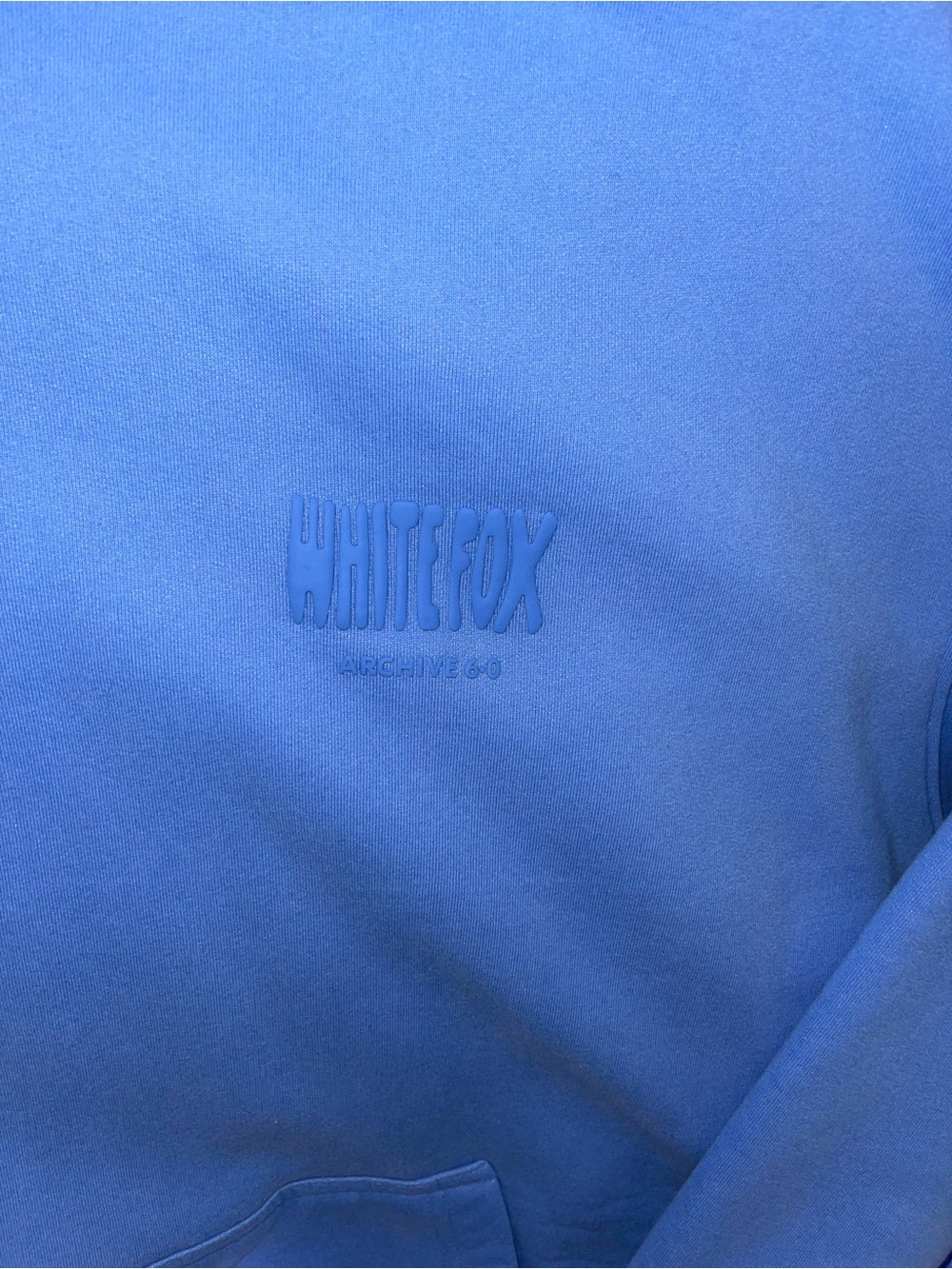 ✨White Fox✨ Archive 6.0 cobalt blue hoodie EUC - Picture 2 of 4